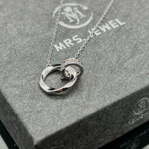 Desiner Silver Necklace made with Swarovski Crystals in 925 Sterling Silver